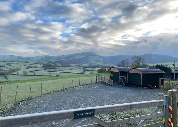 Hafan Y Mynydd - Accessible Double Shepherd Hut